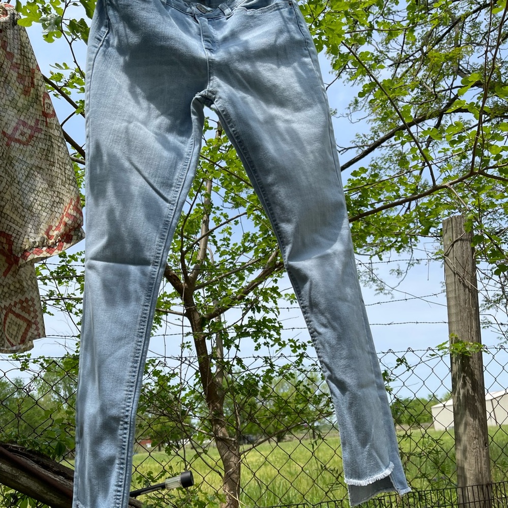 NWOT Mudd faded denim jeans